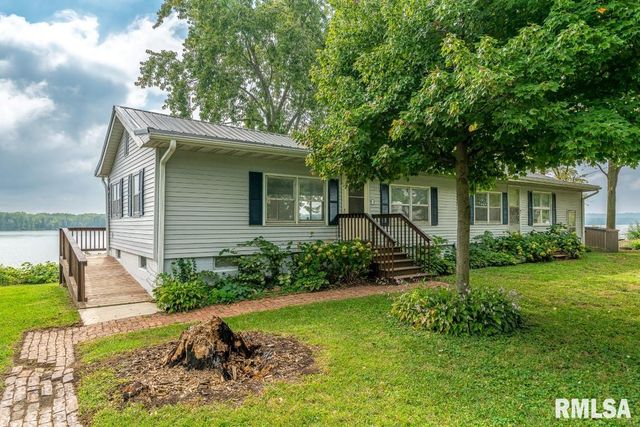3376 Water St, Muscatine, IA 52761