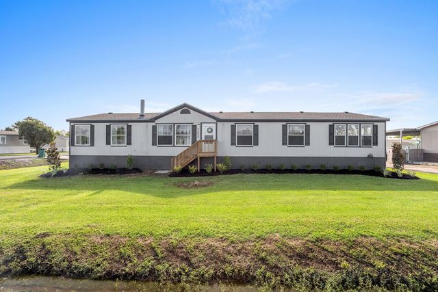 7444 Pine Alley Ln, Lake Charles, LA 70605
