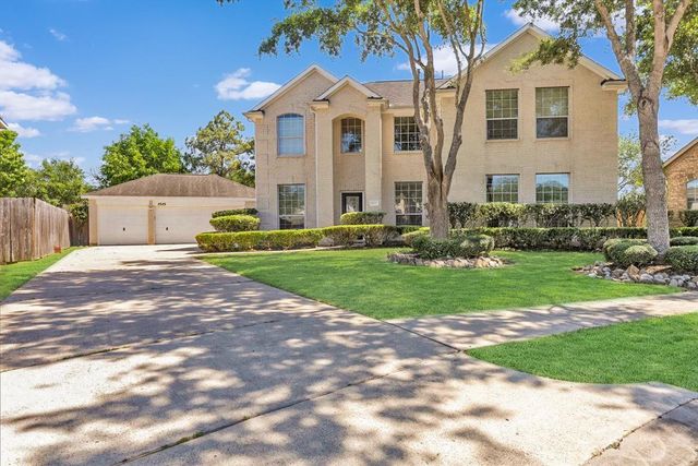 2525 Dry Bank Ln, Pearland, TX 77584
