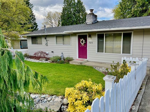 725 Van De Vanter Avenue, Kent, WA 98030