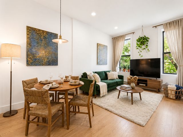 821A Quincy St #2, Brooklyn, NY 11221