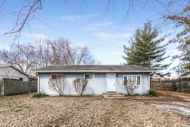 5326 White River St, Greenwood, IN 46143