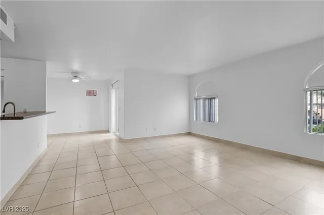 9325 W  Desert Inn Rd #177, Las Vegas, NV 89117