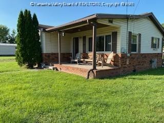 129 2nd Ave S, Hometown, WV 25109