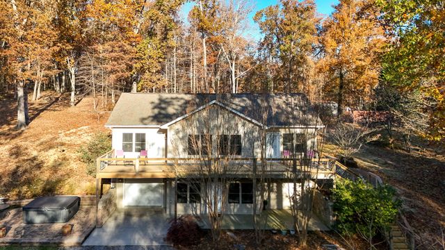 8200 Troubadour Way, Ooltewah, TN 37363