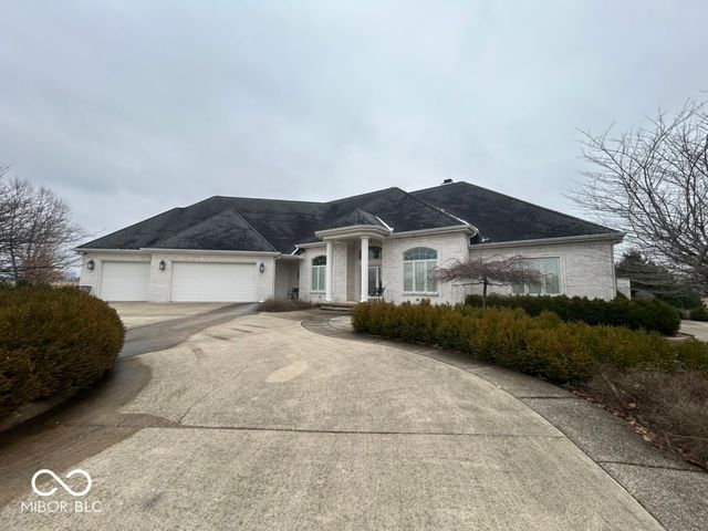 6757 W  900 S, Edinburgh, IN 46124