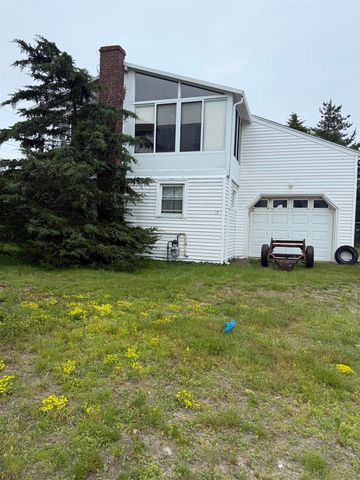 15 Portsmouth Avenue, Stratham, NH 03885