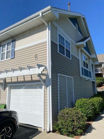 7980 North 107th STREET #2, Milwaukee, WI 53224