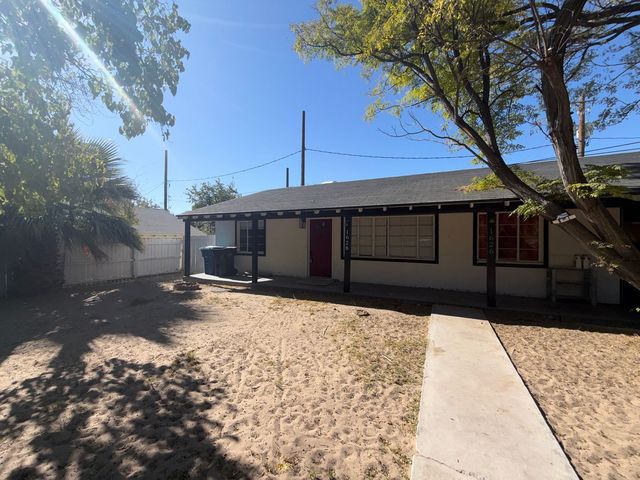 1628 Thelma Ln, Las Vegas, NV 89104