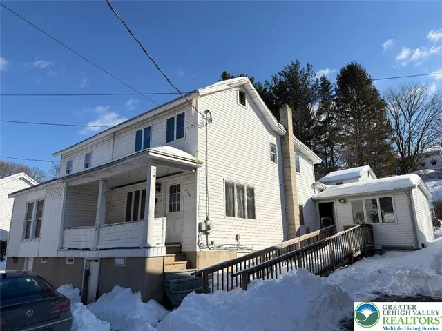 624 E  Front St, Lansford, PA 18232