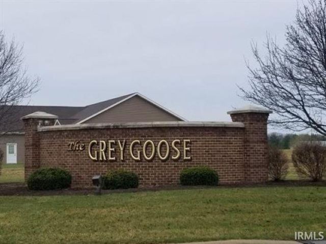221 Grey Goose Blvd #41, Decatur, IN 46733