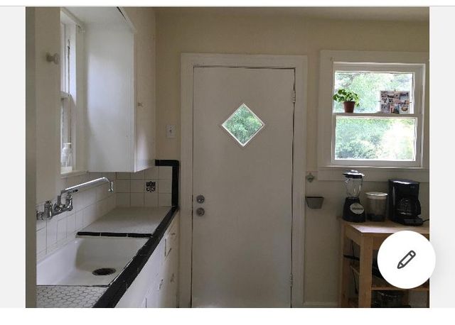 711 Norwalk Ln, Austin, TX 78703