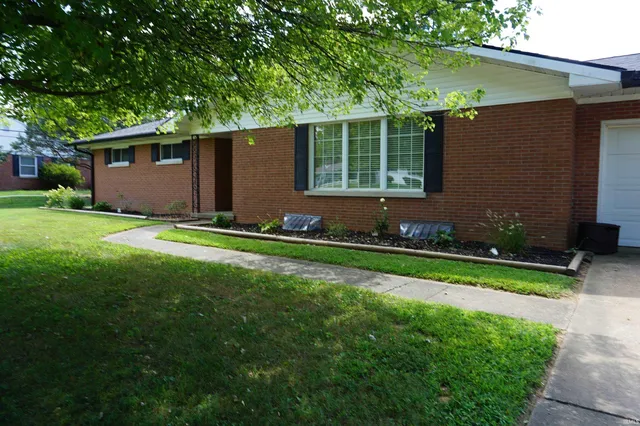 6921 Monroe Ave, Evansville, IN 47715