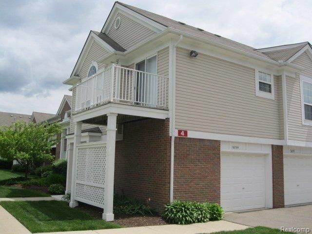 16755 Carriage Way, Northville, MI 48168