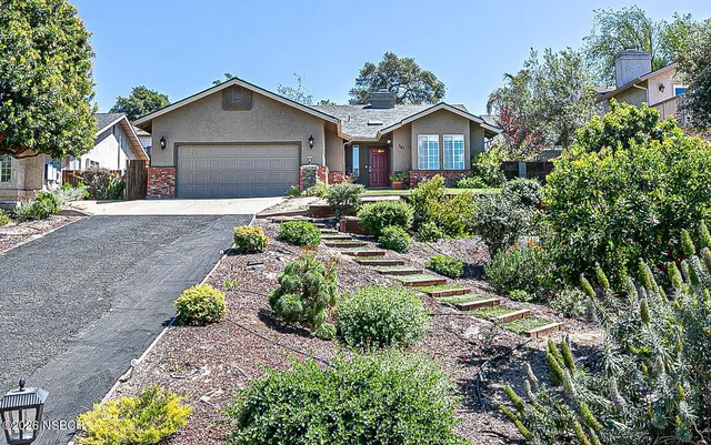 785 Bracken Ln, Nipomo, CA 93444