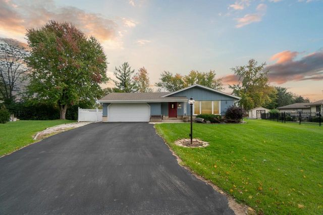 W168S7230 Eton COURT, Muskego, WI 53150