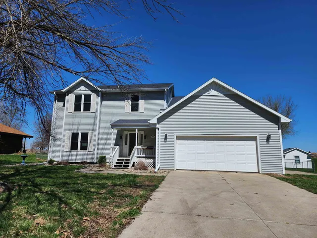413 E  Garfield St, Laurens, IA 50554