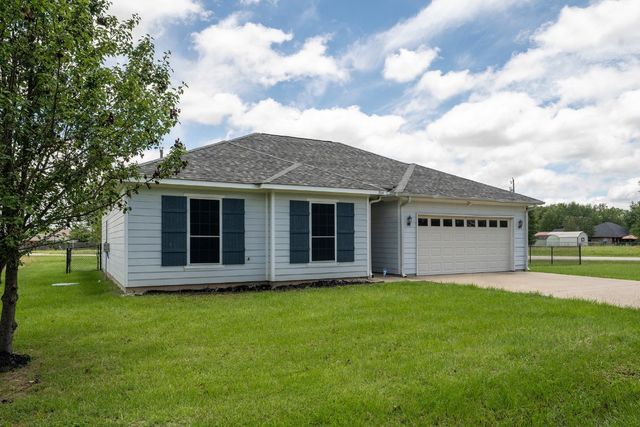 304 Port Dr, Mabank, TX 75156