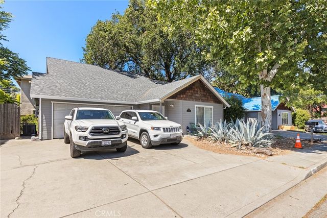 1020 W  4th St, Chico, CA 95928