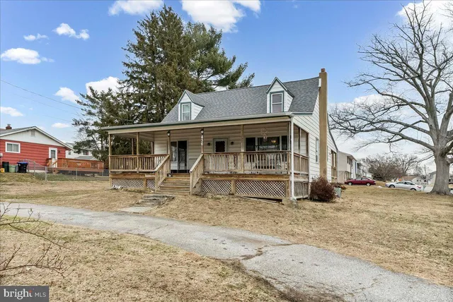 436 Wolverson Ave, Upper Chichester, PA 19014