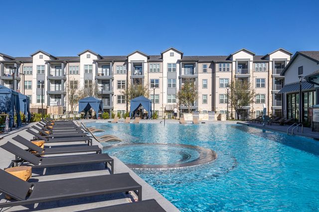 4700 Ross Rd #2ecaf4805, Del Valle, TX 78617