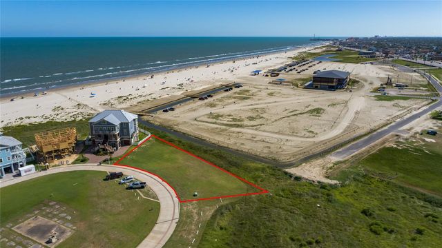 49 Grand Beach Blvd, Galveston, TX 77550