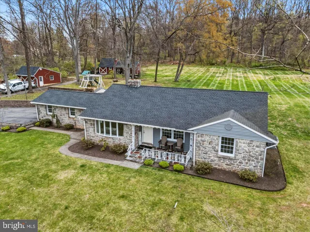 41 Porters Mill Rd, Pottstown, PA 19465