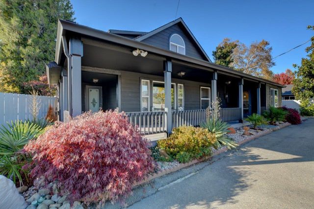 2194 Lower River Rd, Grants Pass, OR 97526