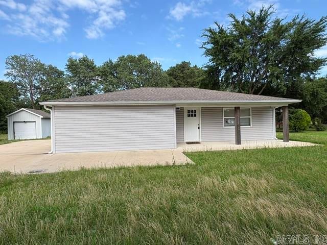 5112 Richardson Dr, Jonesboro, AR 72404