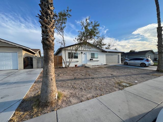 2301 E  Brooks Ave, North Las Vegas, NV 89030