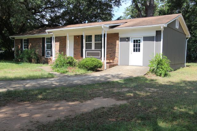 1403 Greenbrier Ct, Albany, GA 31705