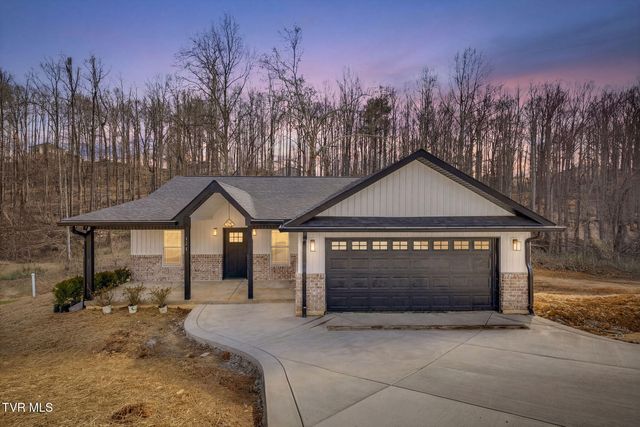 173 Hall Rd, Jonesborough, TN 37659