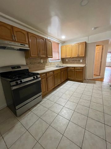 Address Not Disclosed, Yonkers, NY 10704