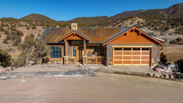 30 Stag Ct, New Castle, CO 81647