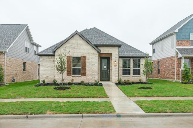 328 Hundred Acre Dr, Waxahachie, TX 75165