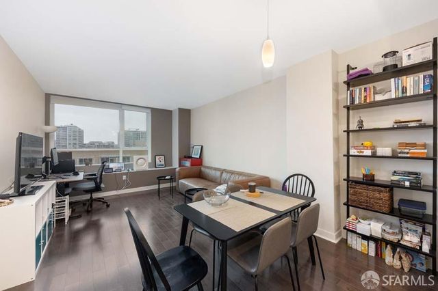 300 Berry St #909, San Francisco, CA 94158