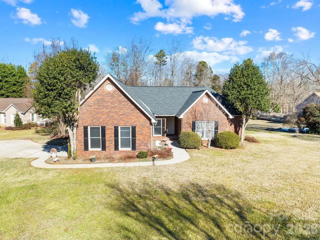 7221 Monaghan Ct, Stanley, NC 28164