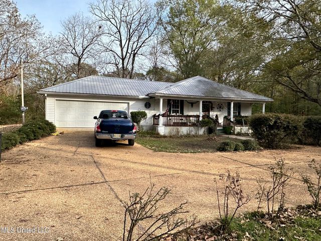 2260 Rosemary Rd, Terry, MS 39170