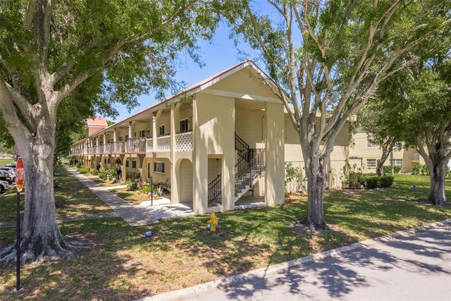 2401 Franciscan Dr #9, Clearwater, FL 33763