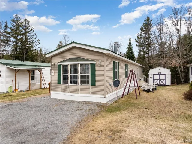 114 Lecours Dr, Old Forge, NY 13420