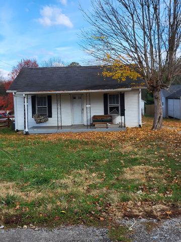 4302 Woods St, Old Hickory, TN 37138