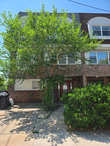 2322 Parsons Blvd, Whitestone, NY 11357