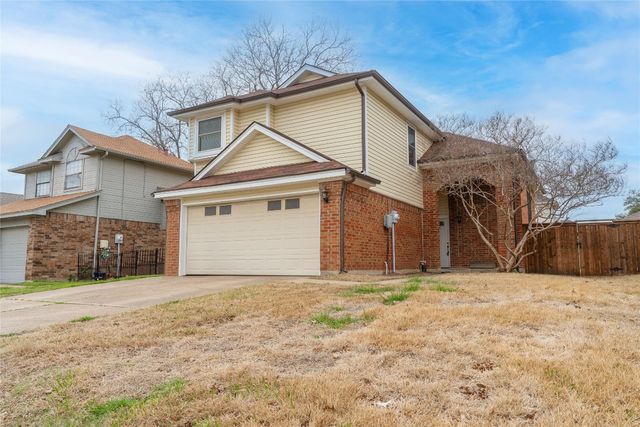 944 Boxwood Dr, Lewisville, TX 75067