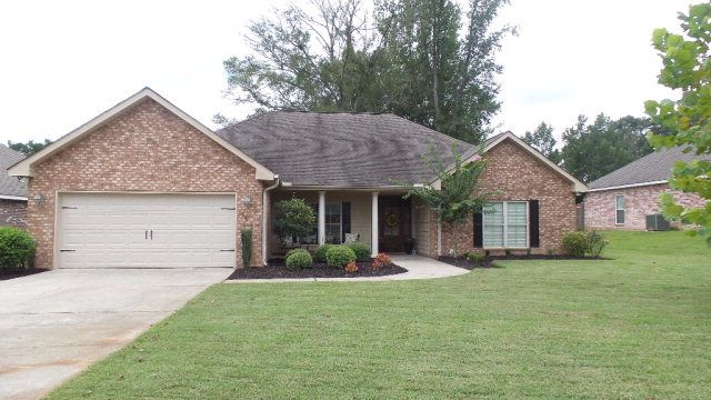 54 Joshbury Cir, Laurel, MS 39443