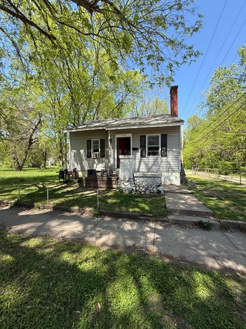 462 W  Leafland Ave, Decatur, IL 62522