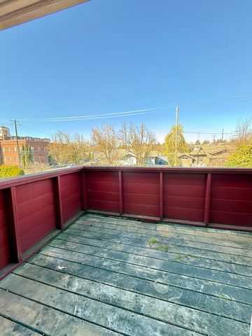 4516 NE Hancock St #0, Portland, OR 97213
