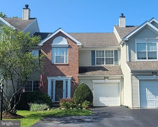 838 Long Meadow Dr, Chalfont, PA 18914