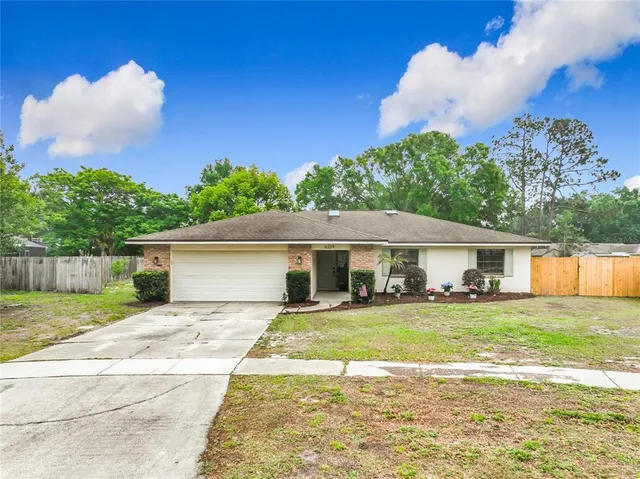 6229 Silver Glen Ct, Orlando, FL 32819