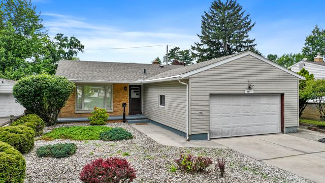 4637 Clover Ln, Toledo, OH 43623