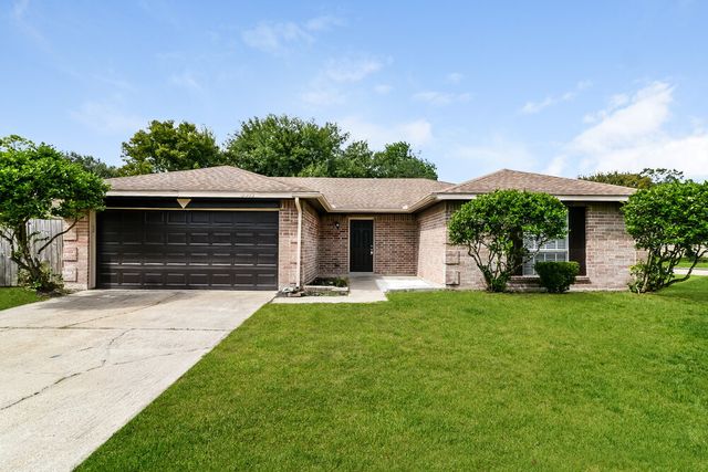 3002 Sherborne St, Pearland, TX 77584